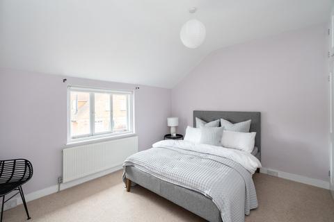 43 Oakdene Road, Brockham, Betchworth, RH3 7JU