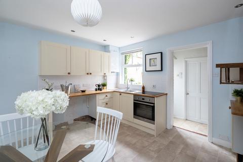 43 Oakdene Road, Brockham, Betchworth, RH3 7JU