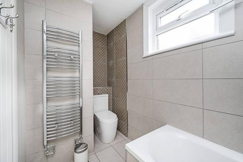 242a Lea Bridge Road, London, E10 7LN