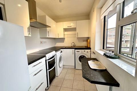 2 bedroom flat for sale, Parkhill Road, Bexley