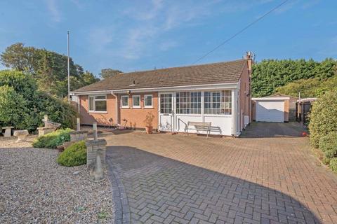 3 bedroom detached bungalow for sale - Temple Way, Worth