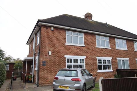 16 Balmoral Road, Cleethorpes, DN35 9NE