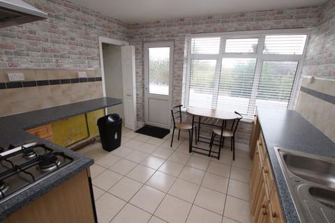 16 Balmoral Road, Cleethorpes, DN35 9NE