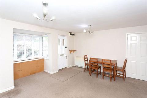 2 bedroom ground floor flat to rent, Leaford Crescent, North Watford, Hertfordshire, WD24 5JF