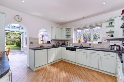 Springfields Chalk Road, Ifold, Billingshurst, RH14 0UD