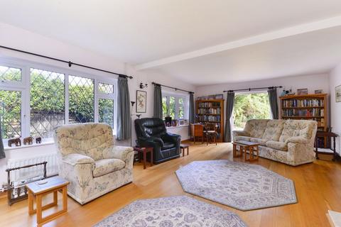 Springfields Chalk Road, Ifold, Billingshurst, RH14 0UD