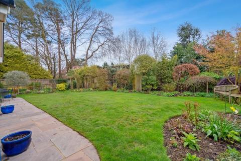 1 Birkett Way, Chalfont St Giles, HP8 4BH