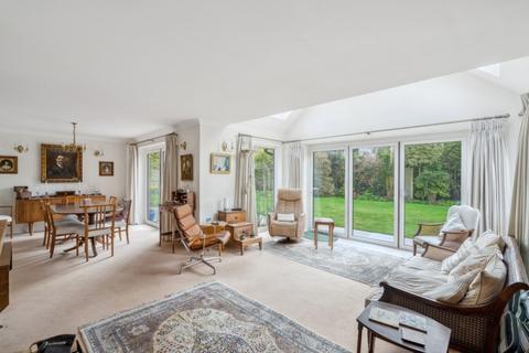 1 Birkett Way, Chalfont St Giles, HP8 4BH