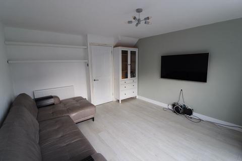 2 bedroom semi-detached house to rent, Semi detached Two Bedroom House - Muscliff £1350 - Available 6th December