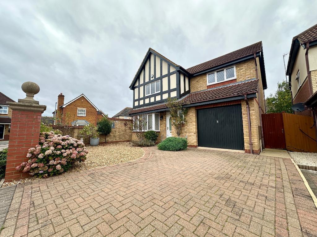 Denton Drive, Marston Moretaine, Bedfordshire, MK43 0NA 4 bed detached