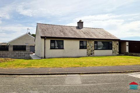 3 bedroom detached bungalow for sale, Lon Ceredigion, Pwllheli LL53