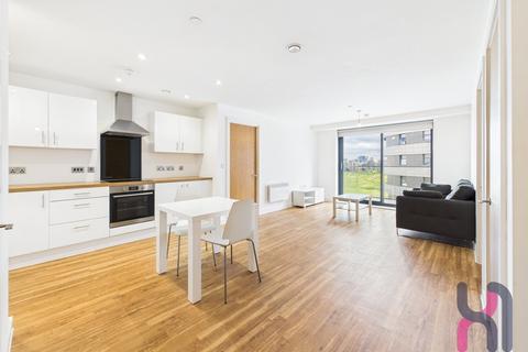 2 bedroom flat to rent, Manchester Waters, 3 Pomona Strand, Old Trafford, M16