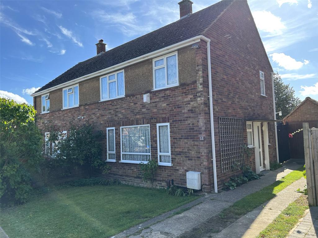 Bromeswell Road, Ipswich, Suffolk... 3 bed semidetached house £1,100