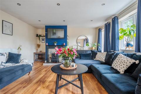 186 Buckingham Road, Bletchley, Milton Keynes, MK3 5JB