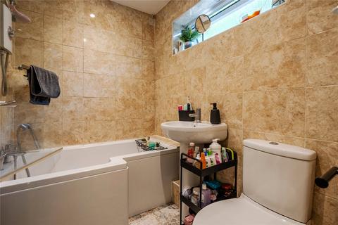 186 Buckingham Road, Bletchley, Milton Keynes, MK3 5JB
