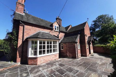 4 bedroom detached house to rent, Ashbourne, Derbyshire