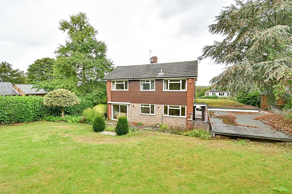 Hagsdell Road, Hertford SG13 3 bed detached house for sale £950,000