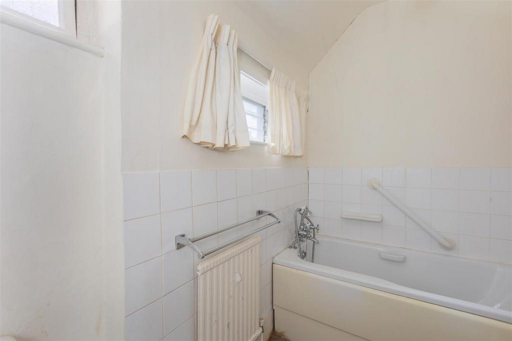 32 Northfield End-10.jpg