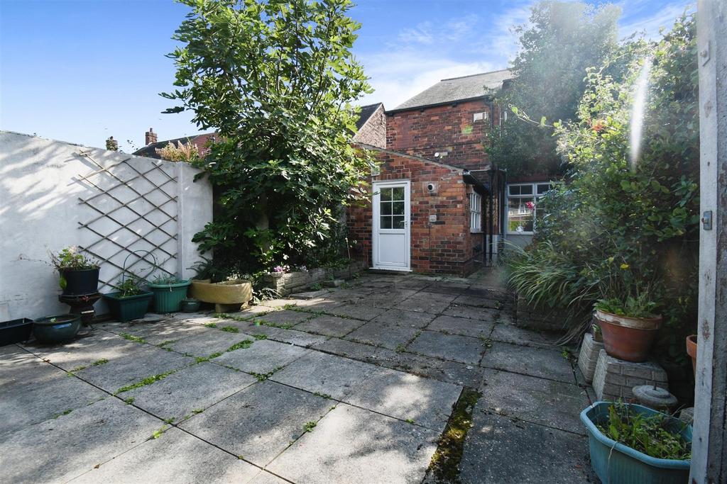 Portobello Street, Hull 2 bed property for sale £100,000