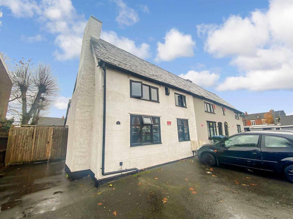 Woodway Lane, Walsgrave, Coventry... 2 bed cottage £895 pcm (£207 pw)