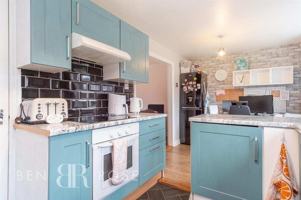 Alpine Close, Lostock Hall, Preston 3 bed semidetached house for sale