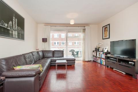 3 bedroom apartment to rent - Sandringham House, Courtlands,, Sheen Road, Richmond, TW10