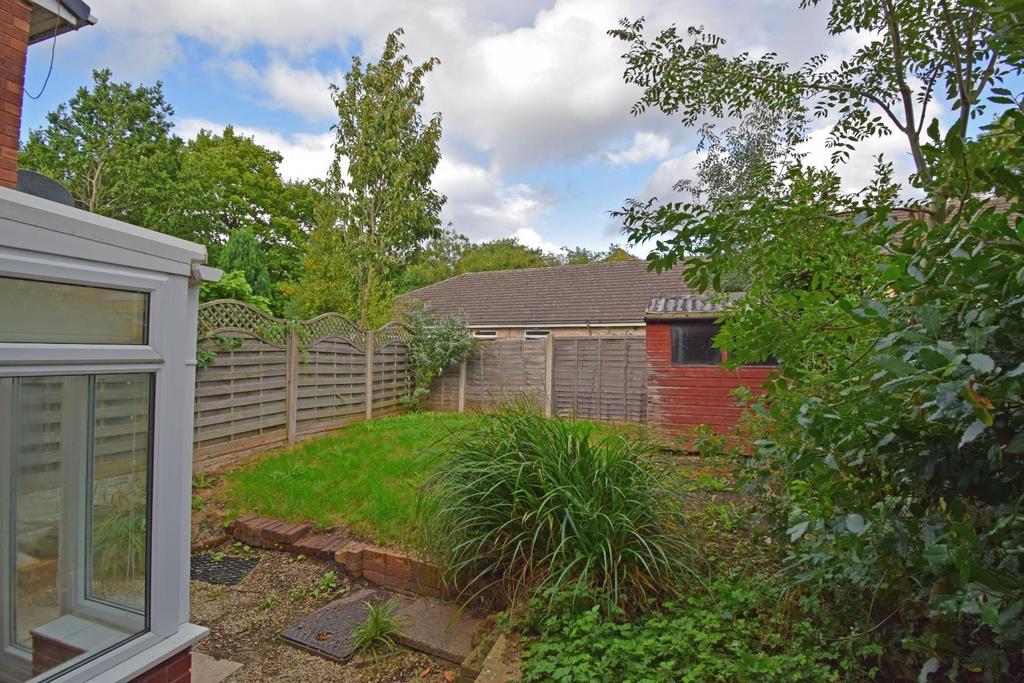 6 Ash Drive, garden.jpg