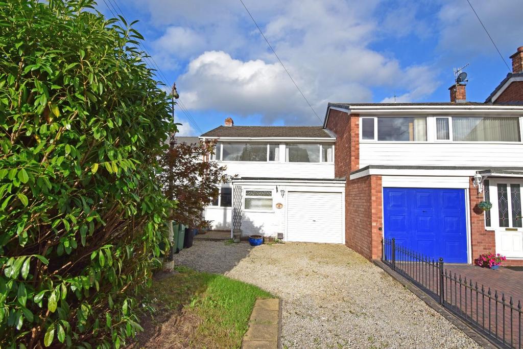 6 Ash Drive, front b.jpg