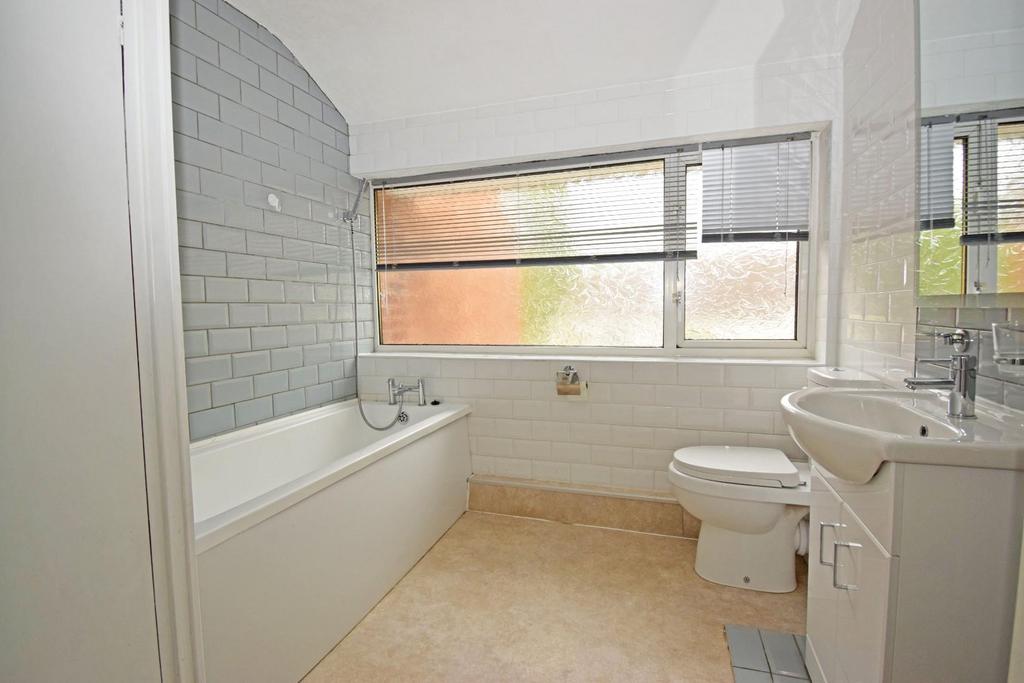 6 Ash Drive, bathroom a.jpg