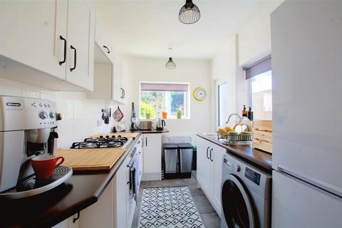 51 Victory Road, Beeston, Nottingham, NG9 1LH