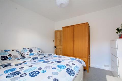 51 Victory Road, Beeston, Nottingham, NG9 1LH