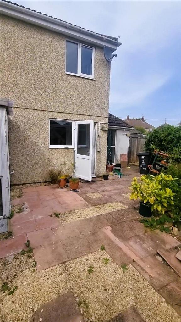 Perry's Lane, Wroughton, Swindon 5 bed semidetached house £350,000