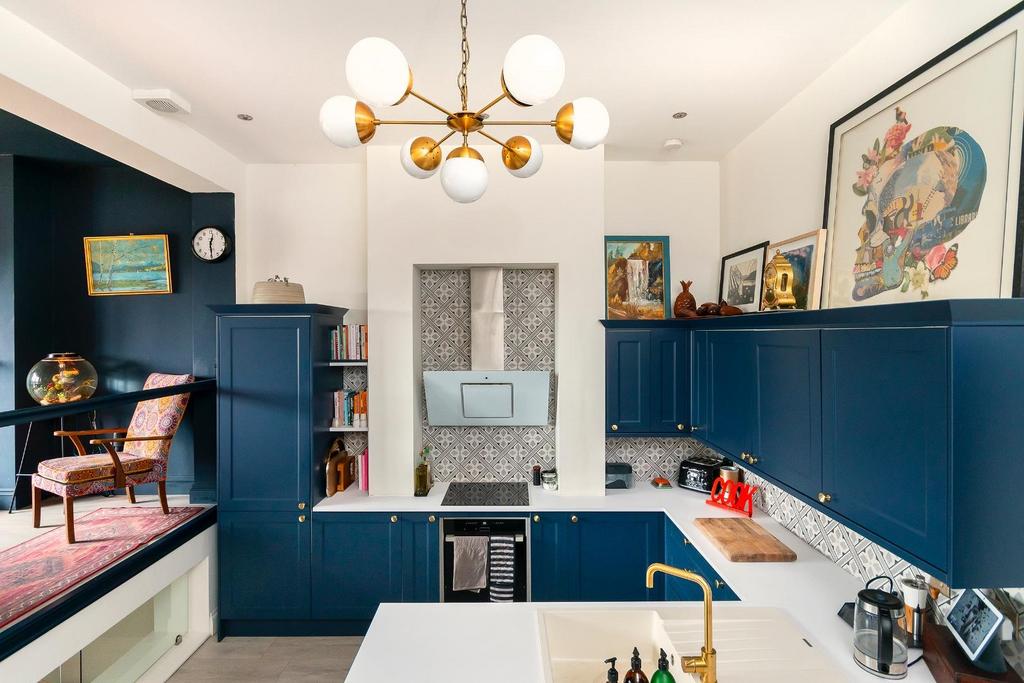 DAORDLOWSTOC231 - Kitchen F.jpg