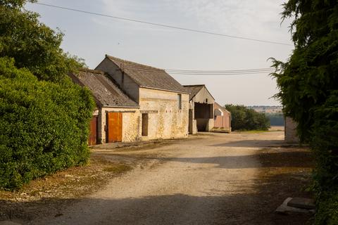 2 bedroom property with land for sale - Sproxton, York, North Yorkshire, YO62
