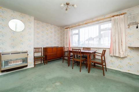 46 Ashleigh Gardens, Sutton, SM1 3EN