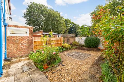 46 Ashleigh Gardens, Sutton, SM1 3EN