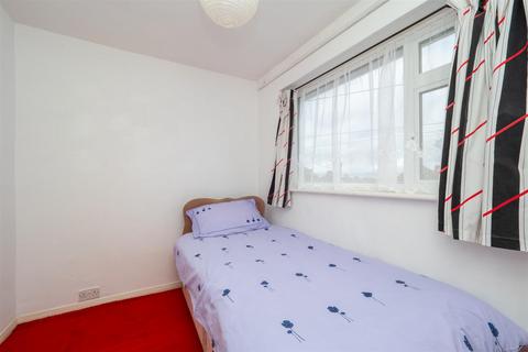 46 Ashleigh Gardens, Sutton, SM1 3EN