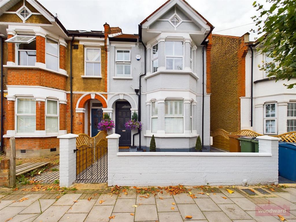Vaughan Road, Harrow 2 bed flat for sale £450,000