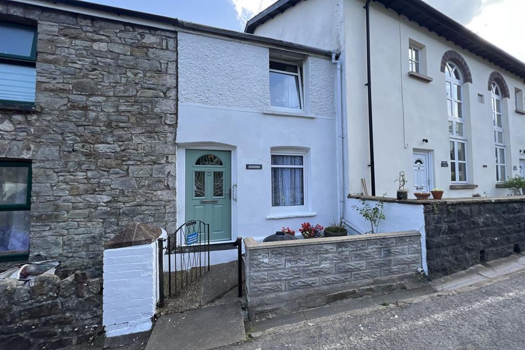 Clydach, Abergavenny, NP7 2 bed terraced house for sale £169,950