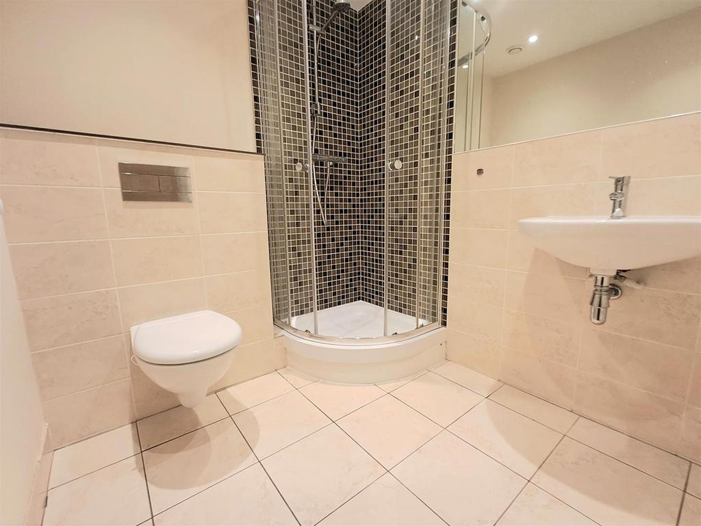 En Suite Shower Room