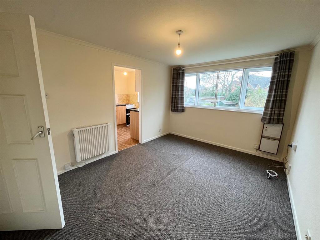 Station Road, Marston Green, Birmingham 1 bed apartment £725 pcm (£