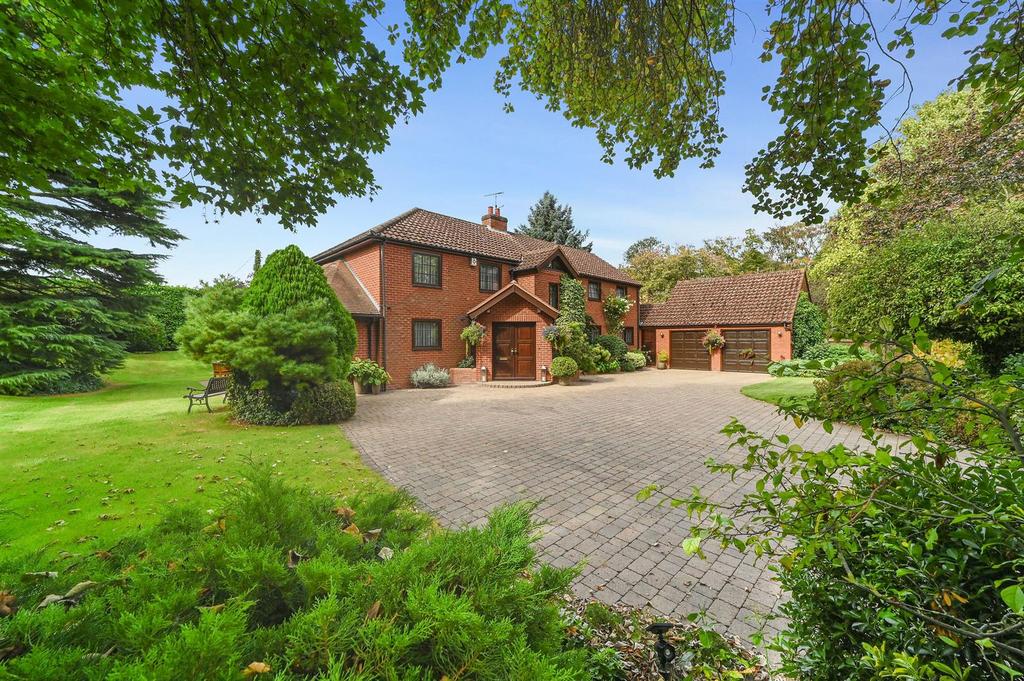 Saxon Close, Exning 4 bed detached house - £1,100,000