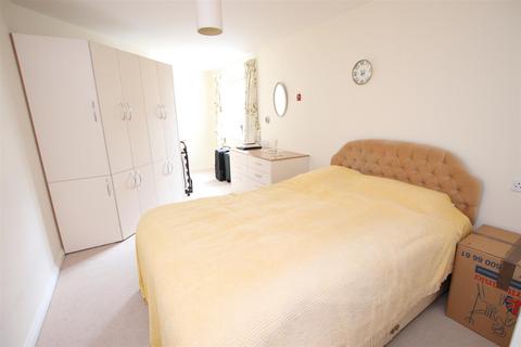 1 bedroom apartment for sale, Jowett Court, Highfield Road, Idle, Bradford