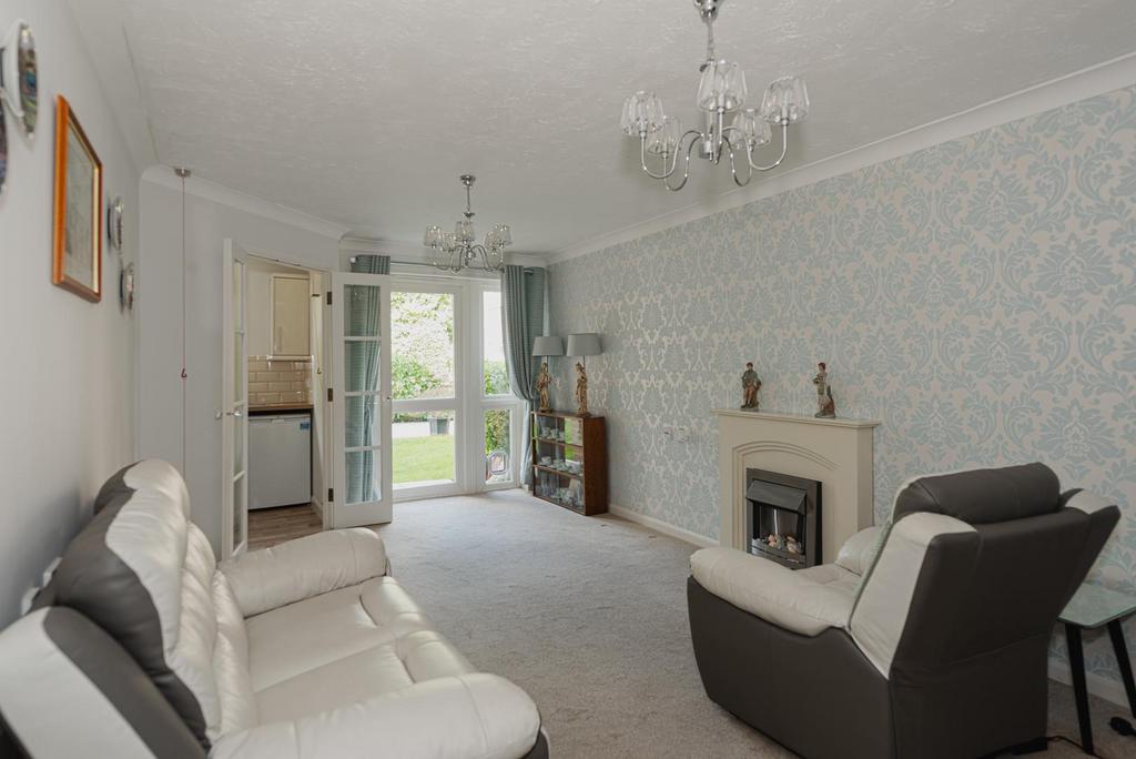 Epsom Road, Epsom 2 bed retirement property for sale £225,000