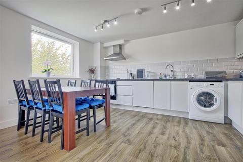 2 bedroom flat for sale, Springfield Road, Cambridge