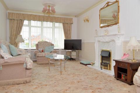 2 bedroom detached bungalow for sale, Severn Road, Hollinwood, Oldham