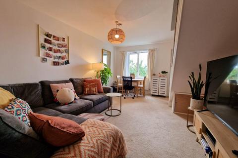 57 Wheelers Walk, Stroud, GL5 4BW