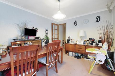 4 bedroom end of terrace house for sale - Wallwood Road, Leytonstone