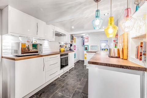 2 bedroom flat for sale - Quernemore Road, Finsbury Park