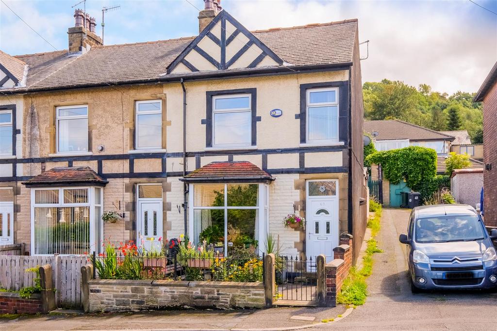 Southern Road, Huddersfield, HD4 3 bed end of terrace house for sale